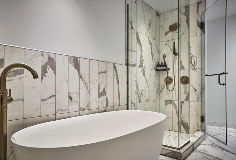 Bathroom 10