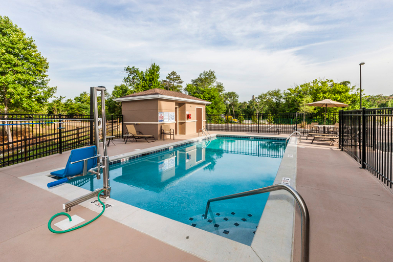 Sport & Beauty 3, Staybridge Suites KNOXVILLE-WEST, Knox