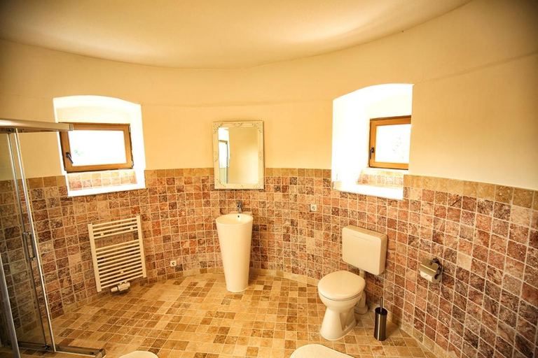 Bathroom 2, Veltheimsburg, Börde