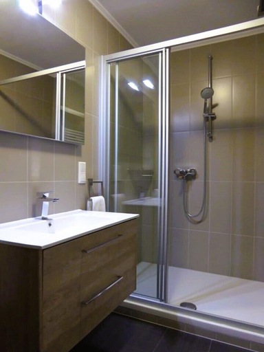 Bathroom 3, Appart-Hotel Gwendy, Mersch