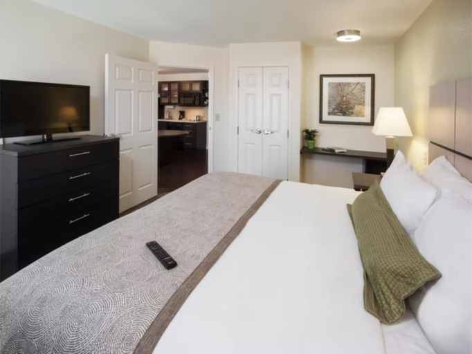 Bedroom 5, Candlewood Suites MEMPHIS - SOUTHAVEN, Desoto
