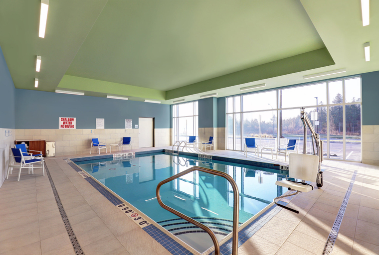 Sport & Beauty 4, Candlewood Suites KINGSTON WEST, Frontenac