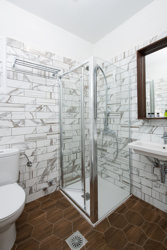 Bathroom 5, Barefoot Contessa, Ionian Islands