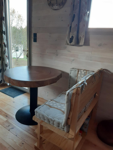 Others 5, tiny house, Charente