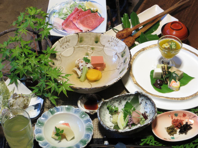 Food & Drinks 3, Yumoto Choza, Takayama