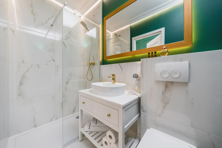 Bathroom 4, Art of Serenity, Kraków City