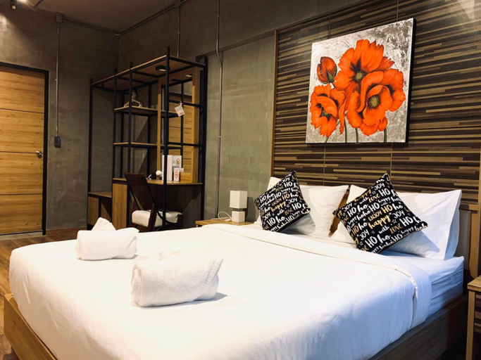 Others 5, Pinghostel, Muang Chiang Mai