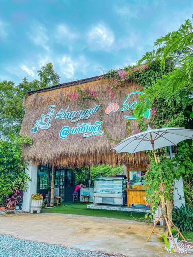 Food & Drinks 2, Ban Ing Suan, Bang Phli