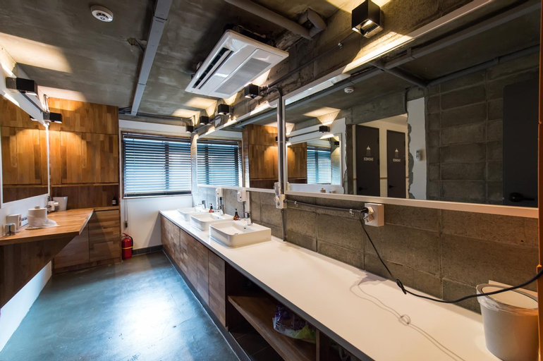 Bathroom 8