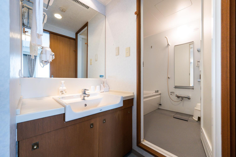 Bathroom 4, Ise Pearl Pier Hotel, Ise