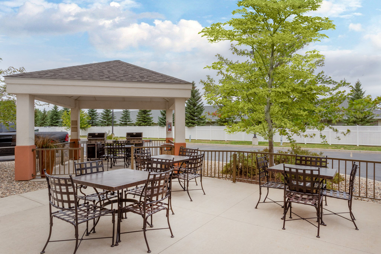 Others 3, Candlewood Suites MINOT, Ward