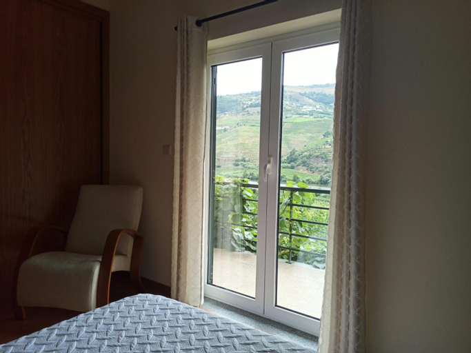 Bedroom 2, Vineyards Valley House, Resende