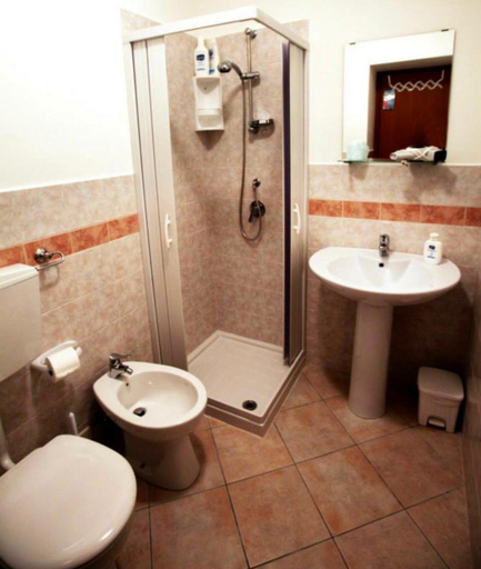Others 5, B&B IL GALLETTO R., Palermo