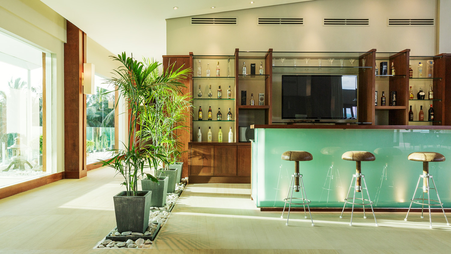 Public Area, Under The Stars Luxury Apartment, Malay