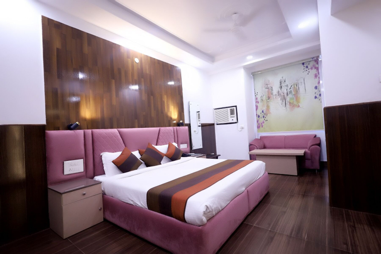 Bedroom 24