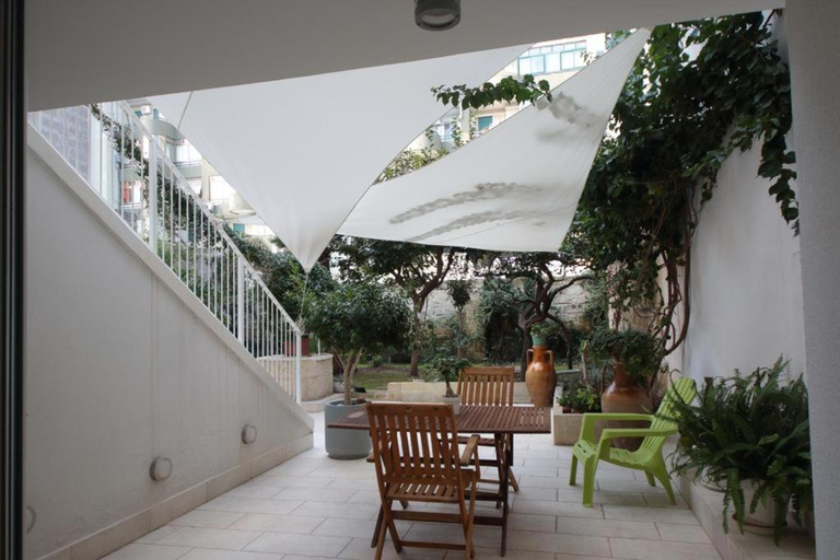 Others 2, Meraki B&B, Lecce