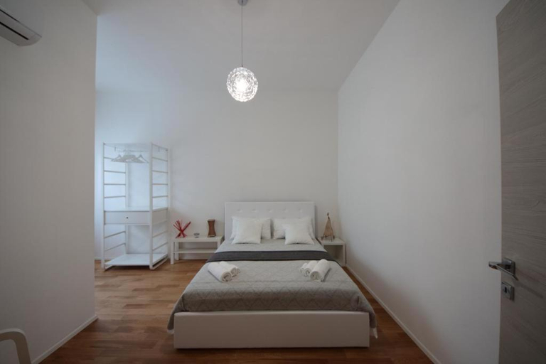 Others 3, Meraki B&B, Lecce