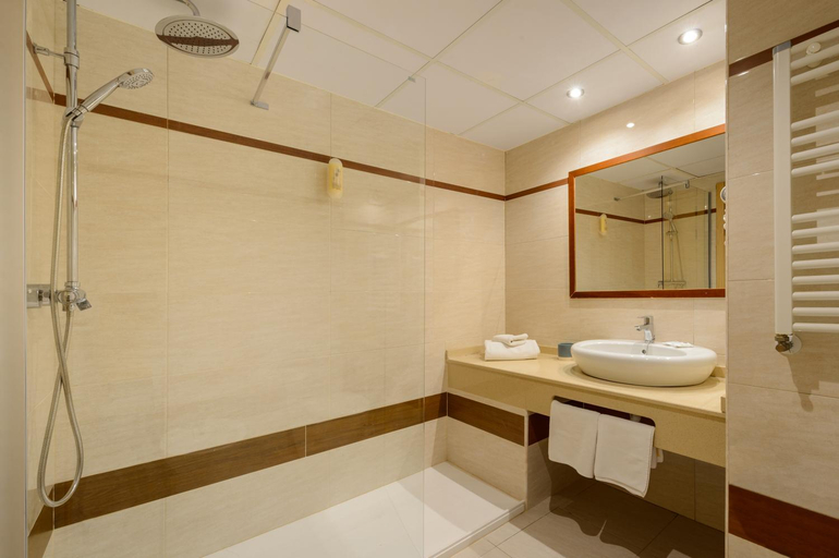 Bathroom 3, Hotel Vibra S'Estanyol, Baleares