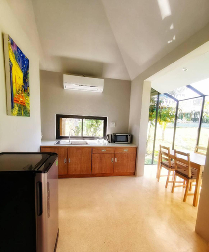 Dining Room 7