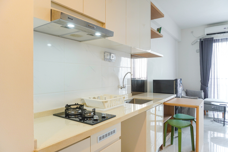 Others 3, Serene and Modern 2BR Sky House BSD Apartment near AEON By Travelio, Tangerang Selatan