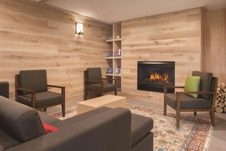 Others 5, Country Inn & Suites by Radisson, Pella, IA, Marion