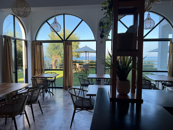 Food & Drinks 2, Nikoli Apartments, Ionian Islands