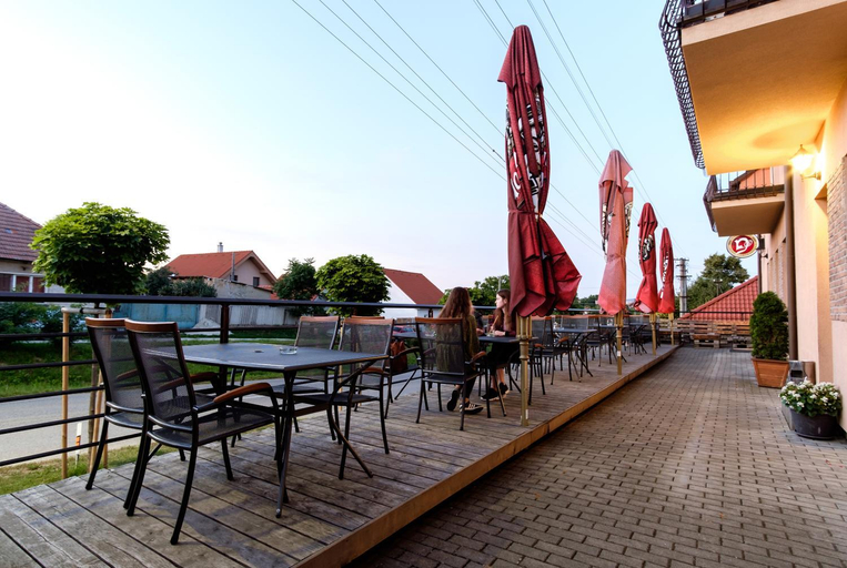 Food & Drinks 5, Penzion Vendelin, Nitra