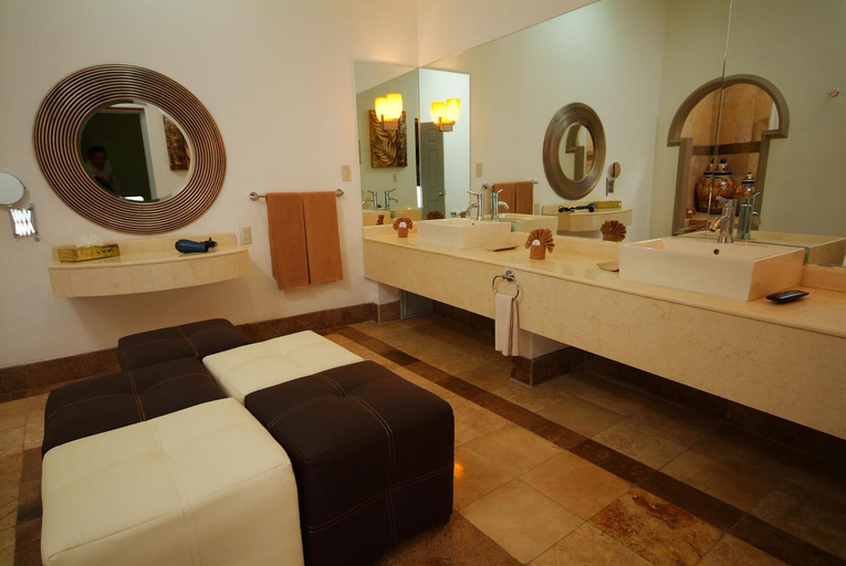 Bathroom 3, Hotel Baruk Teleferico Centro Historico, Vetagrande