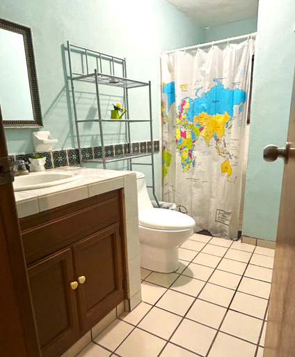 Bathroom 2, Sofia Hostel Cabo, La Paz