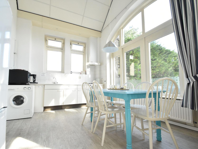 Others 5, Holiday Home Bergen aan Zee near Beach, Bergen