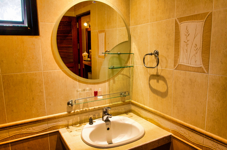Bathroom 17