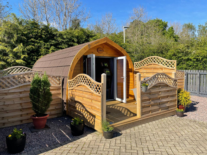 Others 4, Conifer Cabins, Highland