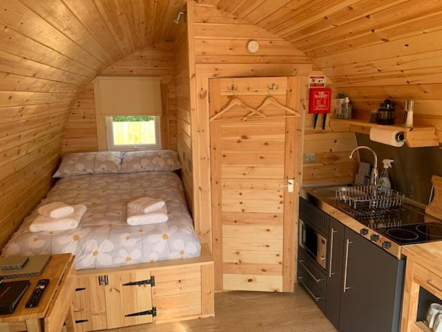 Others 3, Conifer Cabins, Highland