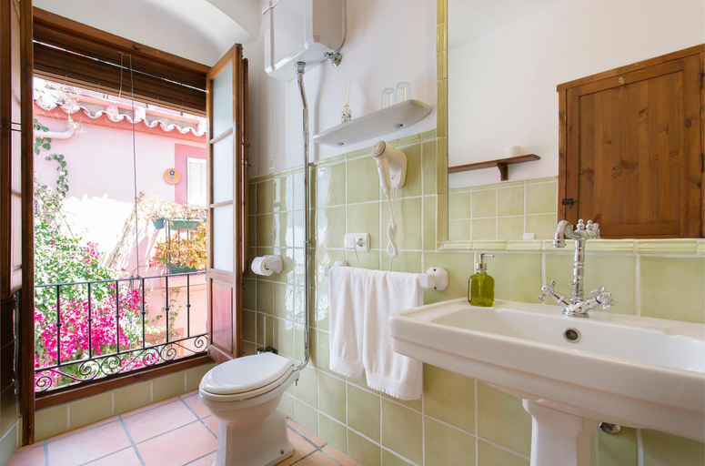 Bathroom 3, Hotel La Morada Mas Hermosa, Málaga