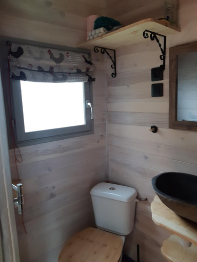 Bathroom 3, tiny house, Charente