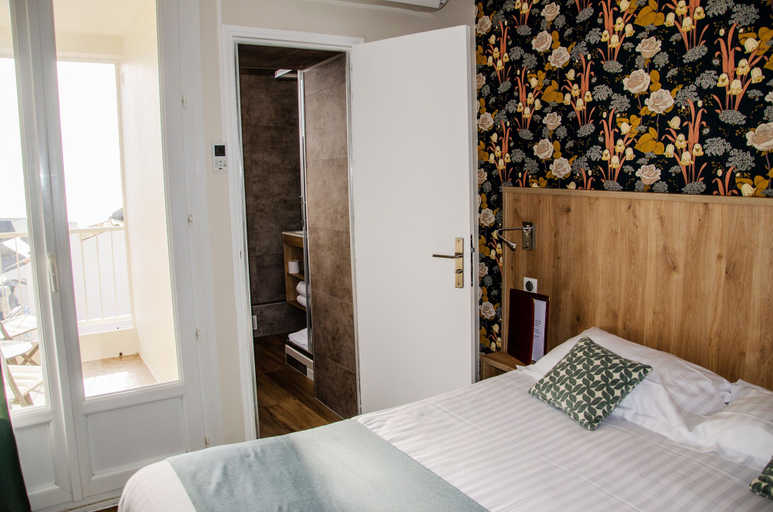 Bedroom 4, Logis Hôtel Arc en Ciel Spa, Vendée