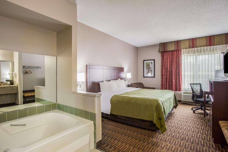 Bedroom 3, Quality Inn & Suites Lawrence, Douglas