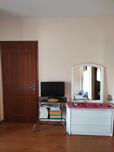 Others 4, Fani's Family House, Crete