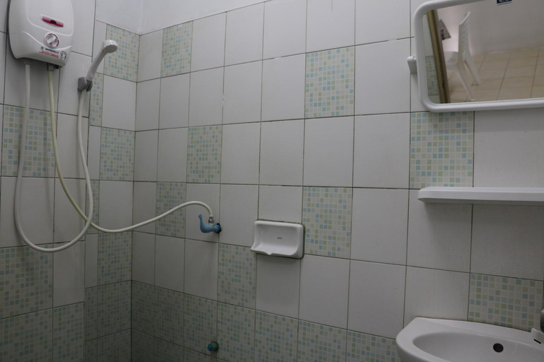 Bathroom 2, J Home, Hat Yai
