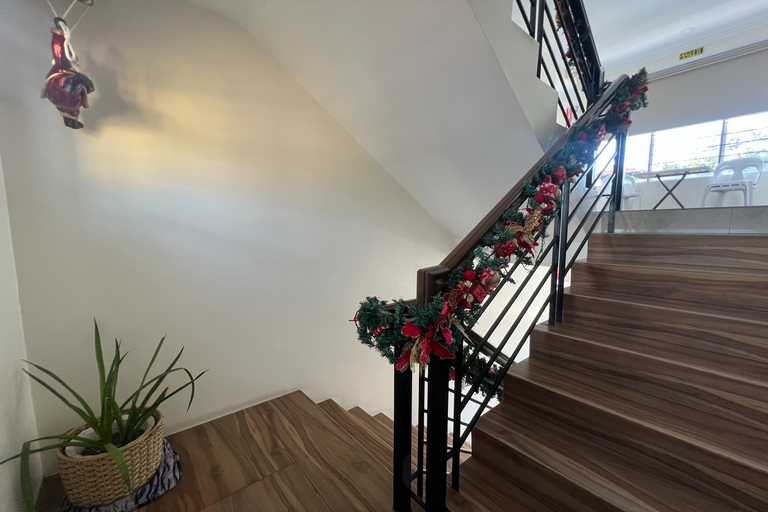 Others 5, Khotel near T3 Airport, Pasay City