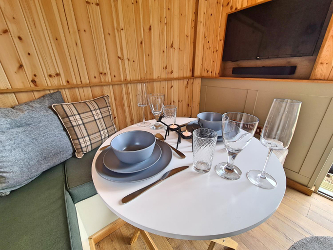 Others 5, Peak District Shepherds Hut, Derbyshire