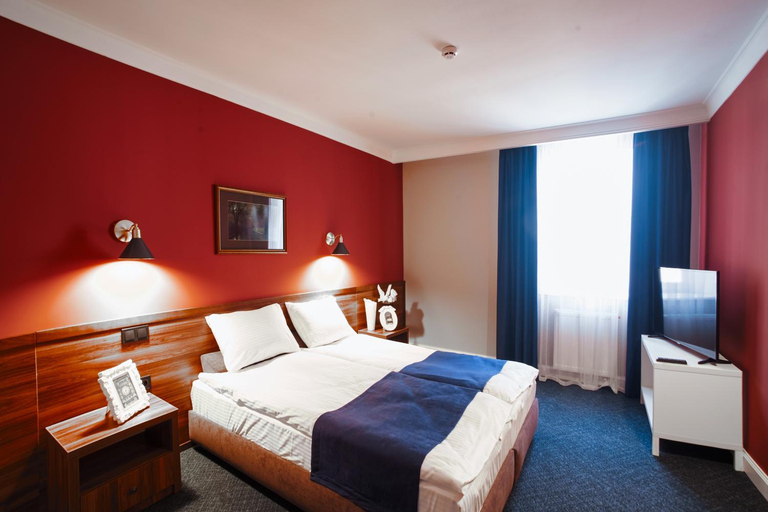 Bedroom, Sherlock Holmes Boutique Hotel, L'vivs'ka
