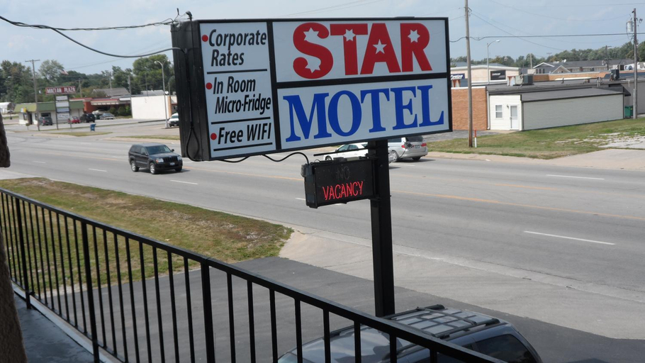 Others 2, Star Motel, McDonough