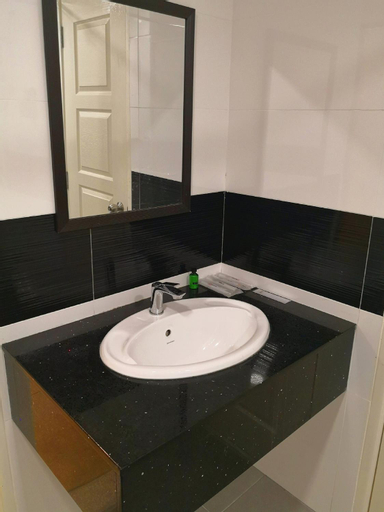 Bathroom 20