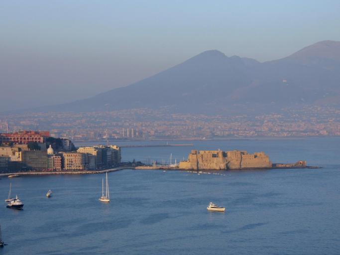 Others 5, B&B Casa Aragonese, Napoli