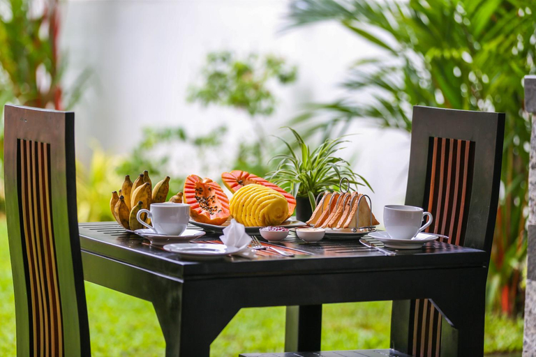Food & Drinks 3, L&D Stay Inn, Hikkaduwa