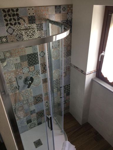 Others 4, B&b la valletta, Alessandria