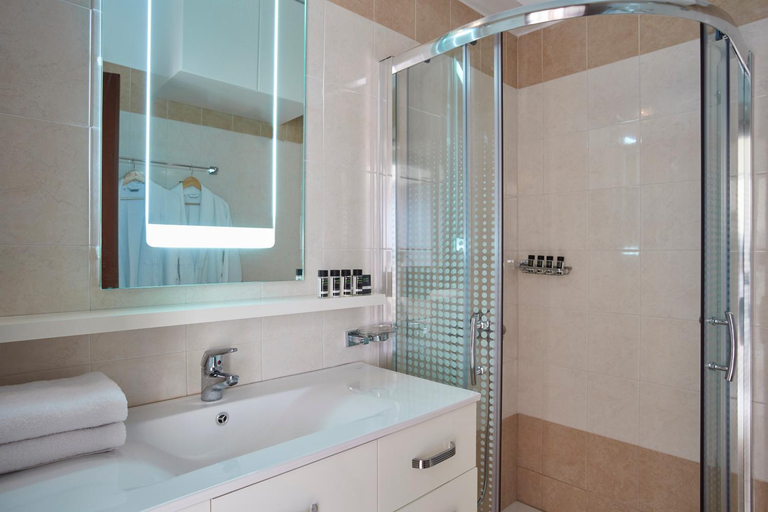 Bathroom 2, Skiathos Luxury Living, Thessaly