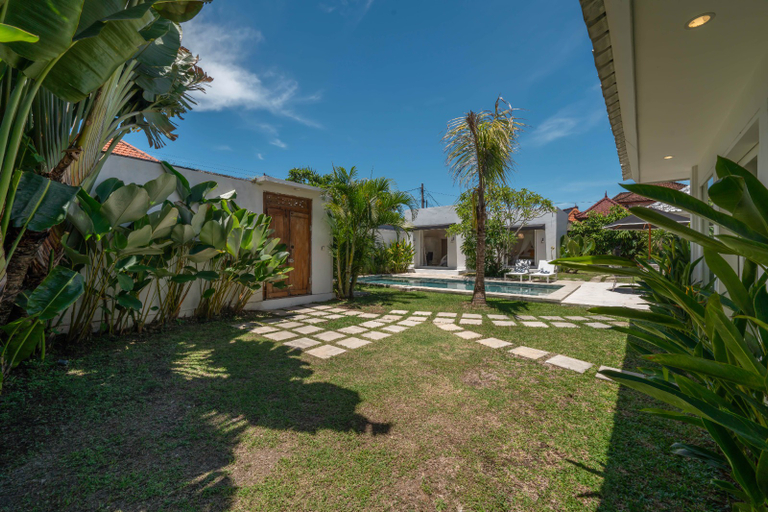 Others 3, Villa Kelapa Putih: Spacious 4-Bedroom Villa w/ pool in Canggu, Badung