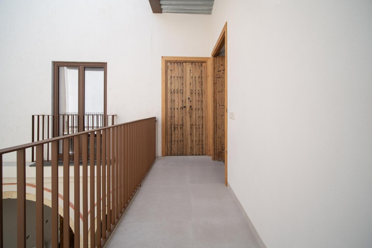 Others 4, Apartamentos Alcoba 13, Cádiz